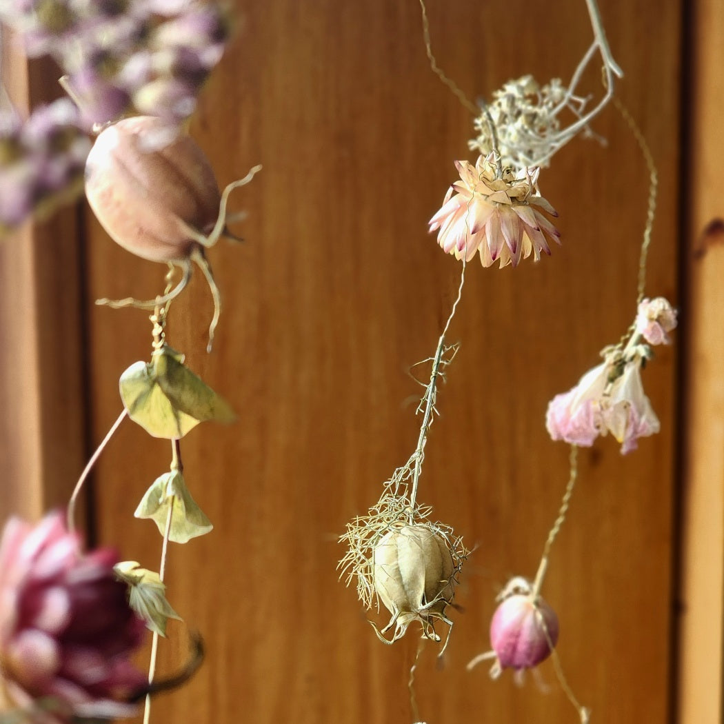 DRIED FLOWER BUNDLE